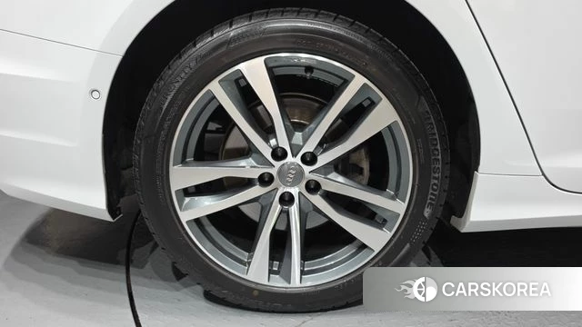 Audi A6 (C8) id 4541947 из Кореи 29