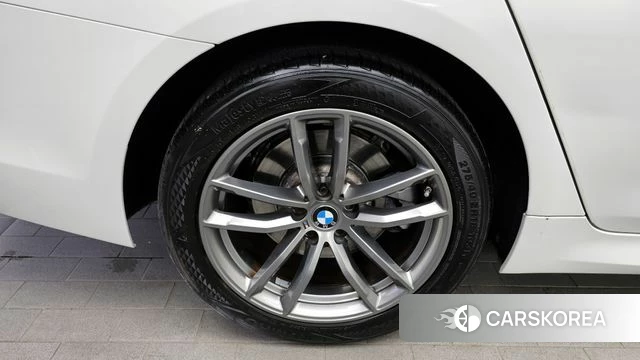 BMW 5 Series (G30) id 4378079 из Кореи 29
