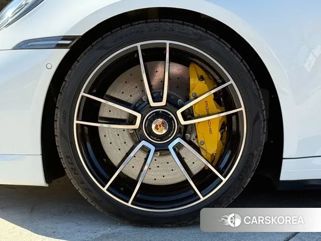 Porsche 911(992) id 3365342 из Кореи 14