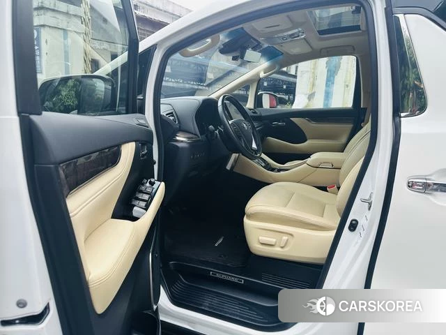 Toyota Elfa id 4263595 из Китая 24