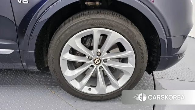 Bentley Bentayga id 2965908 из Кореи 15