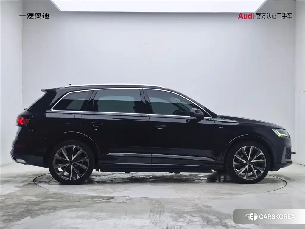 Audi Q7 id 4601728 из Китая 23