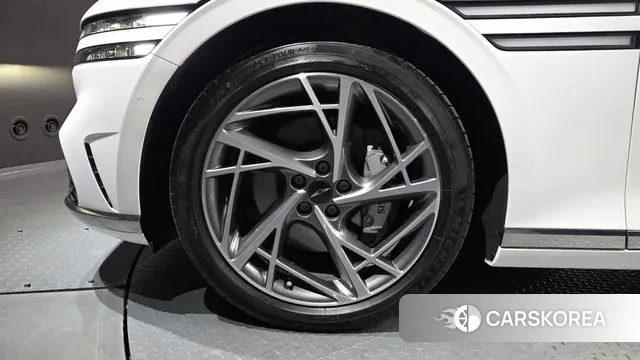 Genesis G90 (RS4) id 3664779 из Кореи 15