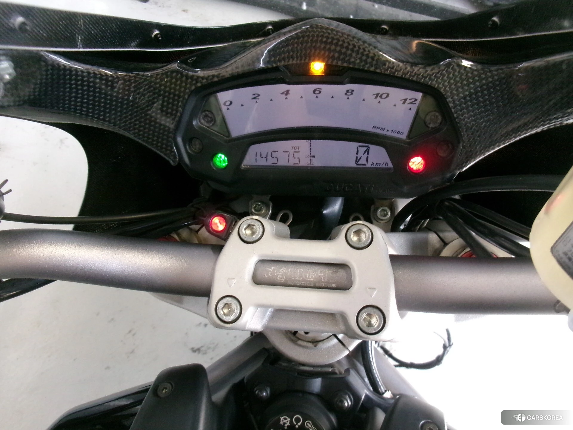 Ducati MONSTER 1100 EVO id 4238037 из Японии 6