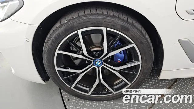 BMW 5 Series (G30) id 2832275 из Кореи 15