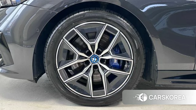 BMW i5 (G60) id 4772467 из Кореи 15