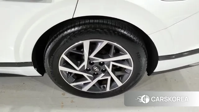 Hyundai Grandeur Hybrid (GN7) id 3047832 из Кореи 13