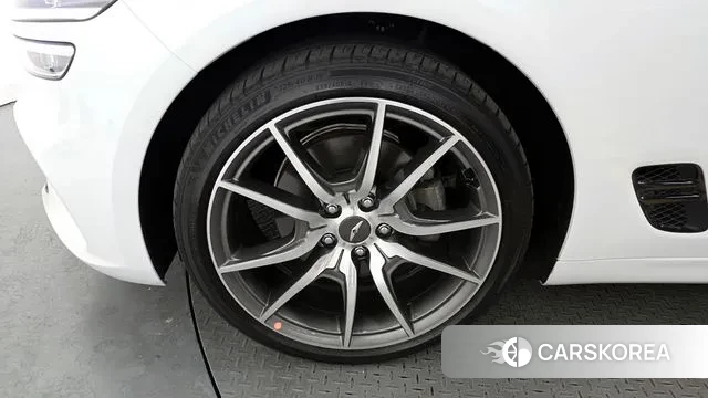 Genesis The New G70 id 3777872 из Кореи 15