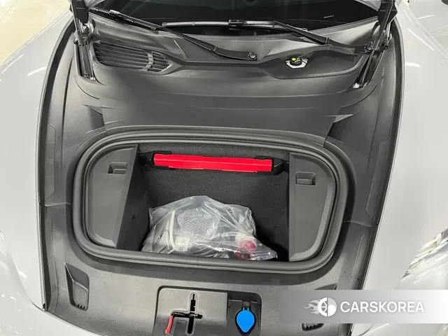 Porsche Taycan id 3550484 из Кореи 12