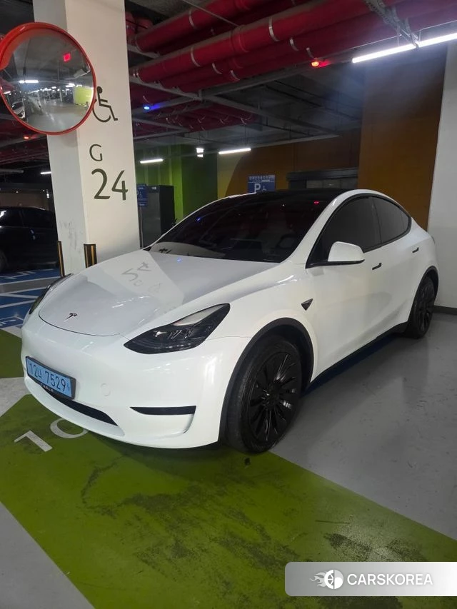 Tesla Model Y 2023 Белый из Кореи, фото 5