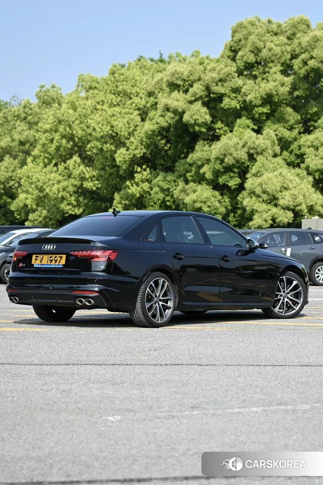 Audi S4 id 4258608 из Китая 7