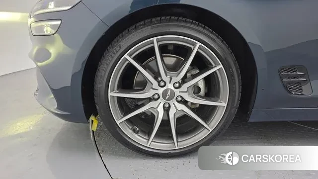 Genesis The New G70 id 3421291 из Кореи 15