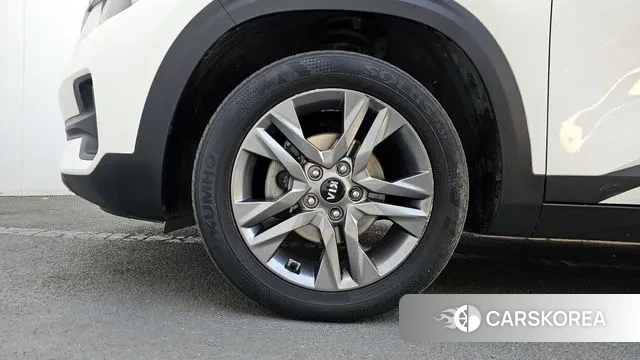 Kia Seltos id 3335736 из Кореи 15