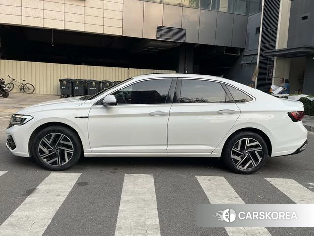 Volkswagen Sagitar id 3945025 из Китая 12