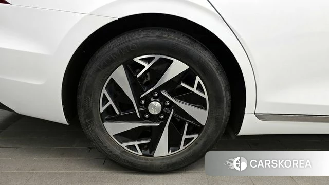 Hyundai The New Grandeur IG Hybrid id 4384279 из Кореи 25