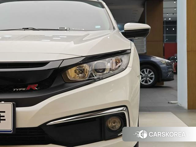 Honda Civic id 4220907 из Китая 28
