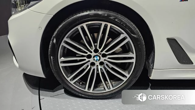 BMW 5 Series (G30) id 3828318 из Кореи 15