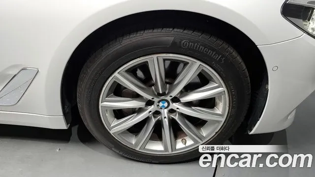 BMW 5 Series (G30) id 2881133 из Кореи 15