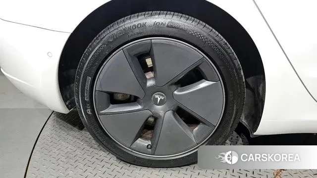 Tesla Model 3 id 2980374 из Кореи 15