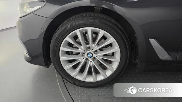 BMW 5 Series (G30) id 4416821 из Кореи 15