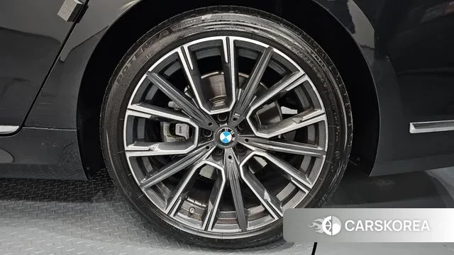 BMW 7 Series (G11) id 3747859 из Кореи 15