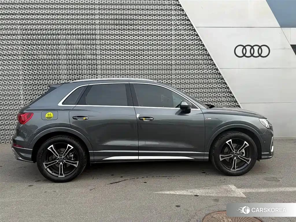 Audi Q3 2022 Silver/gray из Китая, фото 5