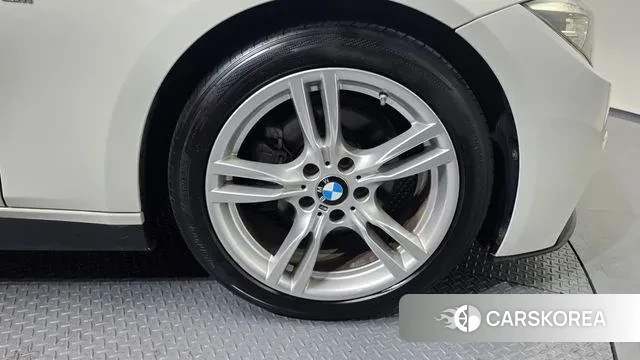 BMW 3 Series (F30) id 3748600 из Кореи 15