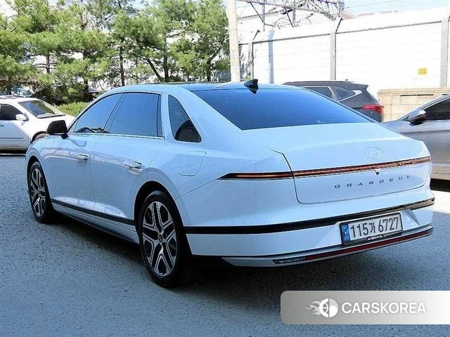 Hyundai Grandeur (GN7) id 3909992 из Кореи 15