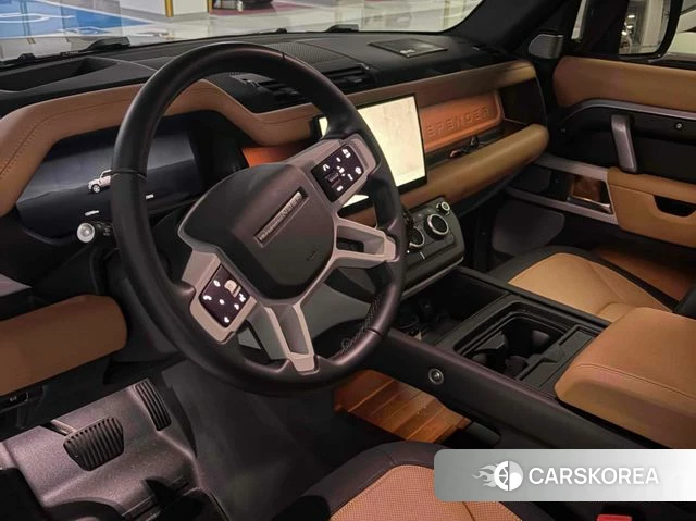 Land Rover Defender (L663) 2023 Серебристо-серый из Кореи, фото 5
