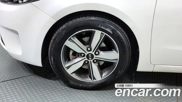 Kia The New K3 id 2283983 из Кореи 15