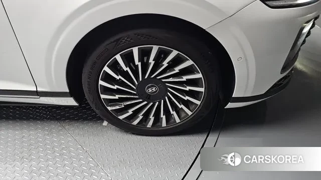 Hyundai Grandeur (GN7) id 3477918 из Кореи 15