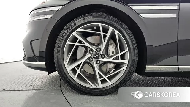 Genesis G90 (RS4) id 3610987 из Кореи 15