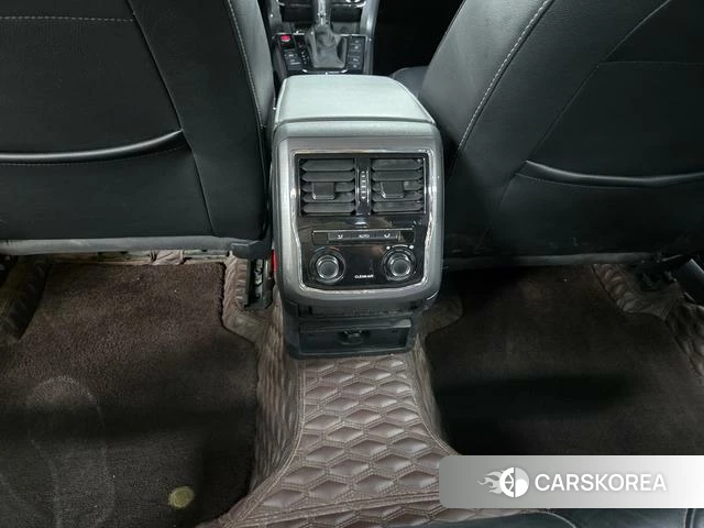 Volkswagen Passat id 4219227 из Китая 10