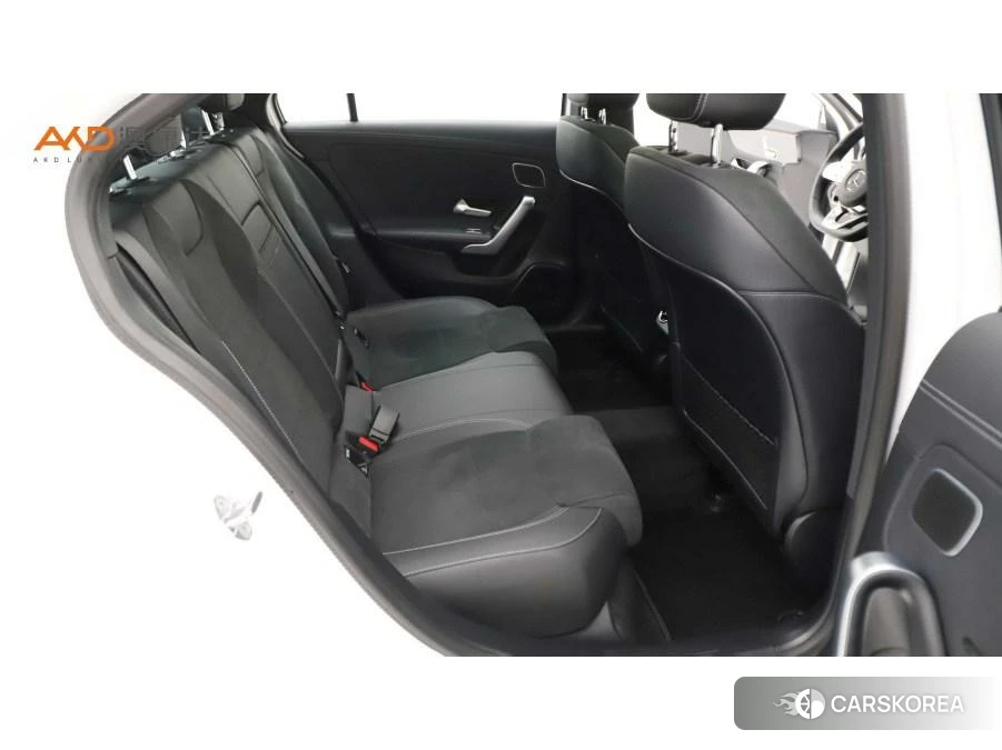 Mercedes-Benz Class A 2022 Белый из Китая, фото 5
