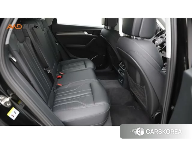Audi Q5L id 4314521 из Китая 15