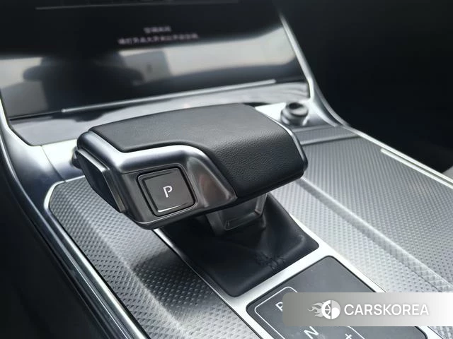 Audi A6L id 4300034 из Китая 14