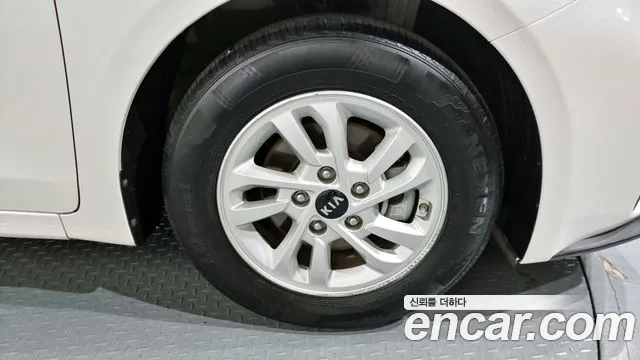 Kia Come New K3 id 2798038 из Кореи 15