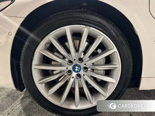 BMW 5 Series (G30) id 3645112 из Кореи 15