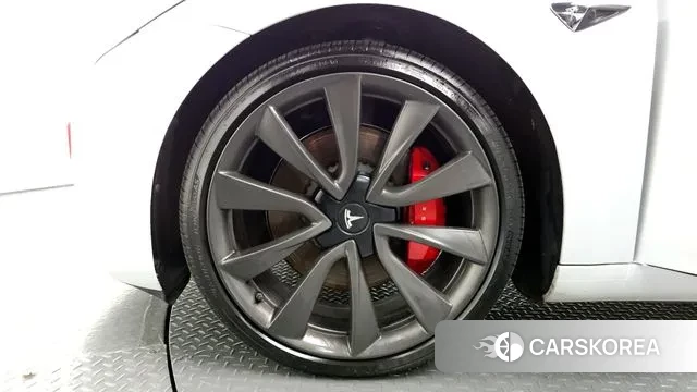 Tesla Model 3 id 3344309 из Кореи 15