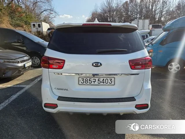 Kia The New Carnival id 3557961 из Кореи 15