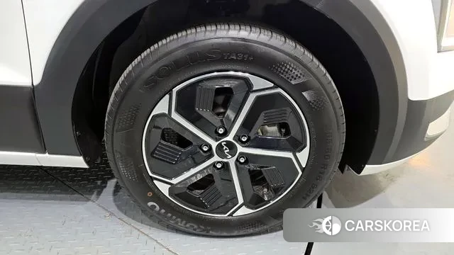 Kia Di Ol Nu Niro id 3757759 из Кореи 15