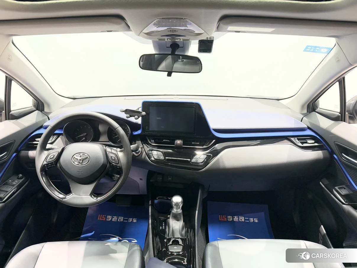 Toyota C-HR id 4454740 из Китая 30