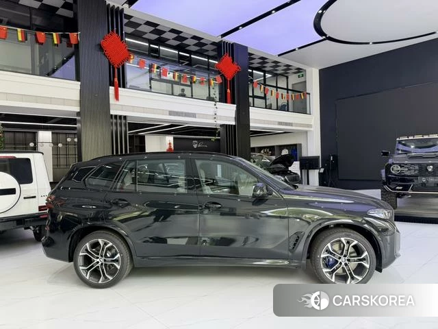 BMW X5 2026 Черный из Китая, фото 6
