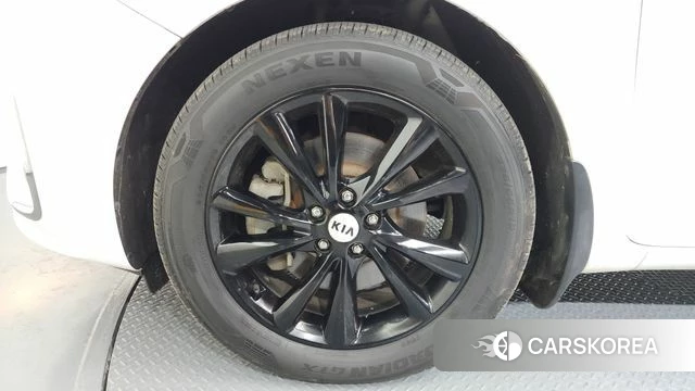 Kia The New Carnival id 4378086 из Кореи 25
