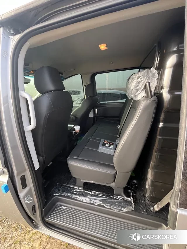 Hyundai Staria 2024 Серебряный из Кореи, фото 5