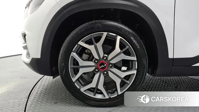 Kia Seltos id 2975490 из Кореи 15