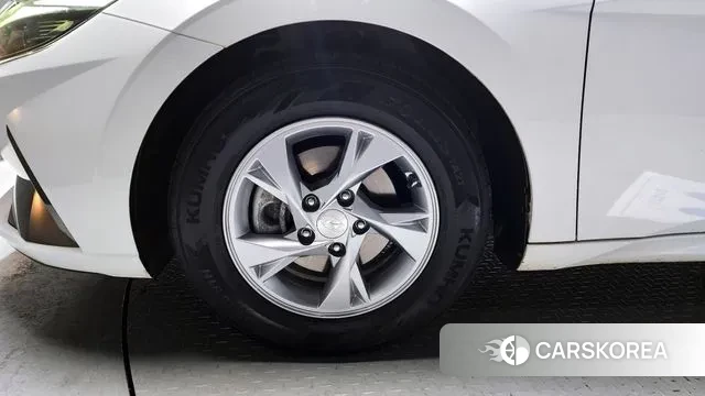 Hyundai Avante (CN7) id 3567400 из Кореи 15