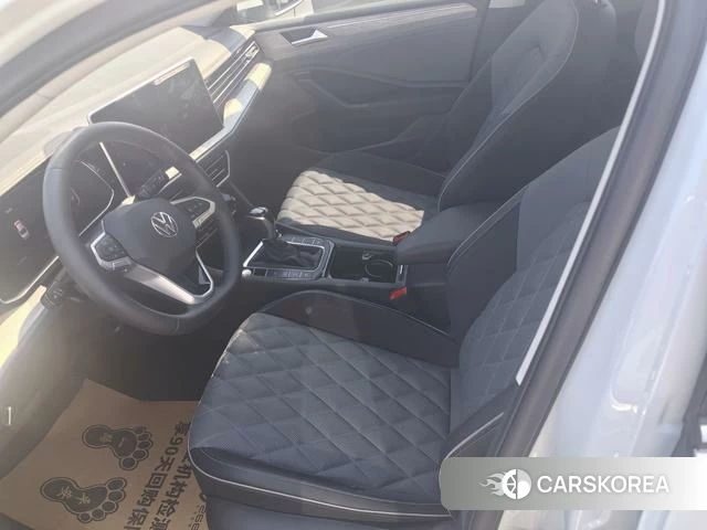 Volkswagen Sagitar 2025 Белый из Китая, фото 5