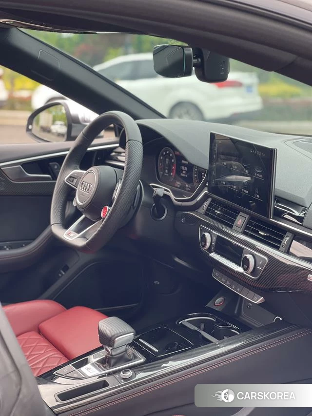 Audi S5 id 4335021 из Китая 18