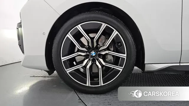 BMW 7 Series (G70) id 3447096 из Кореи 15